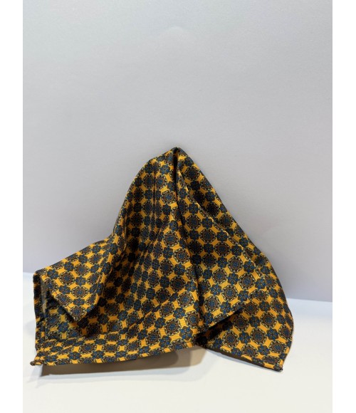 PAÑUELO AMARILLO ESTAMPADO GEOMÉTRICO