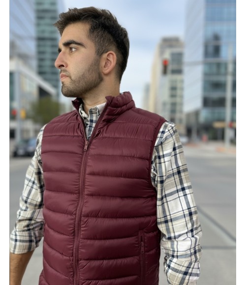 Chaleco acolchado con una fusión perfecta entre estilo y funcionalidad