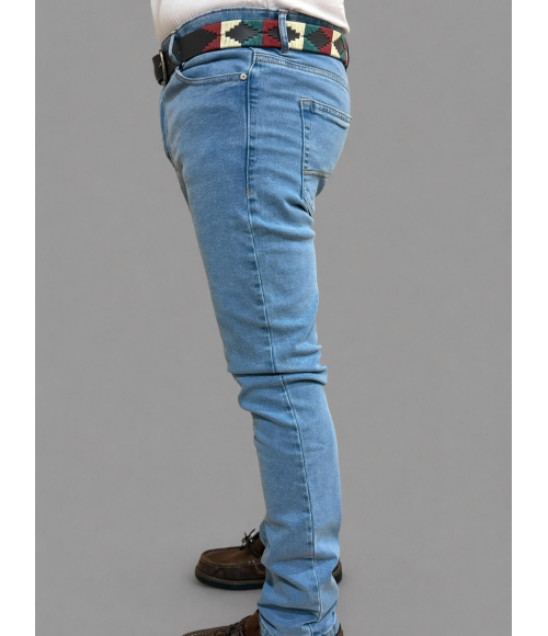 PANTALÓN VAQUERO LAVADO SLIM FIT